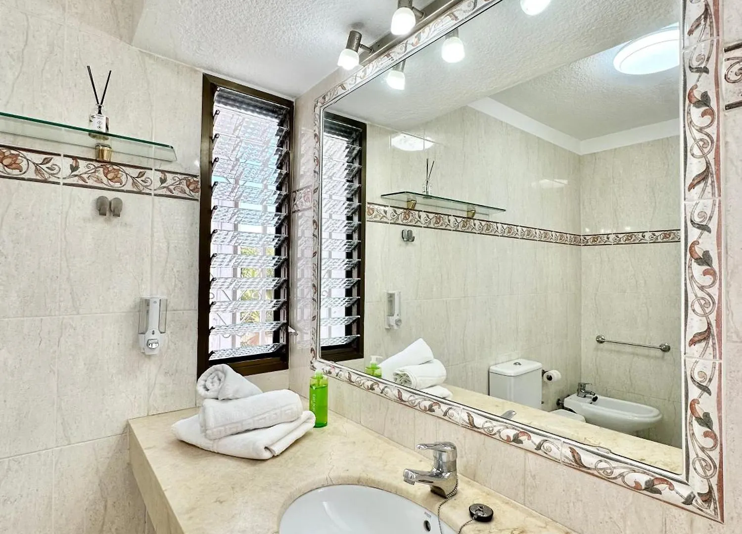 Chalet Vilaflor Junior 아데제 아파트